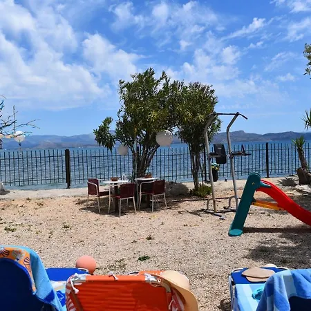 Beachfront Villa Samantha'S Paradise Kiveri Exterior photo