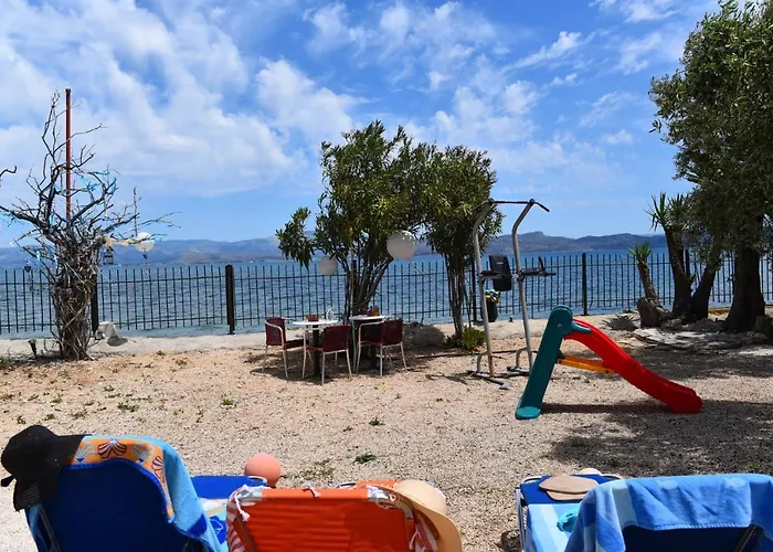 Beachfront Villa Samantha\'S Paradise