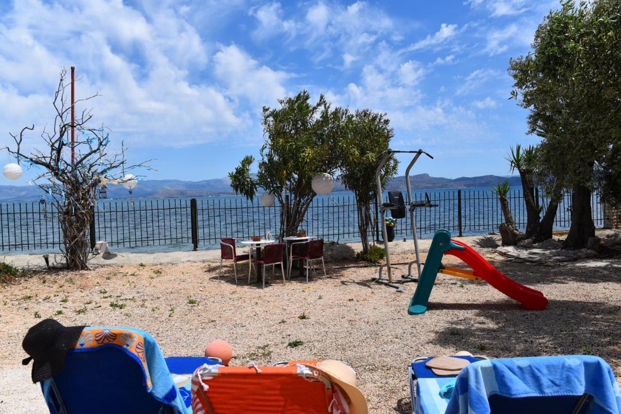Beachfront Samantha's Paradise Vakantiehuis
